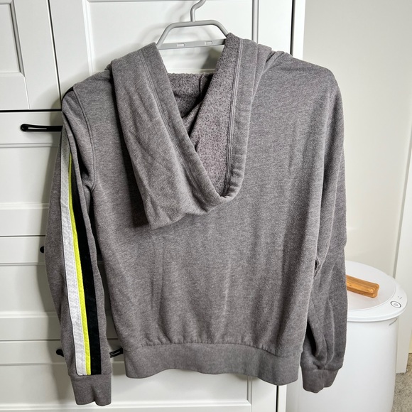 Limited edition Victoria’s Secret PINK zip up hoodie ready for upcycling - Picture 4 of 5